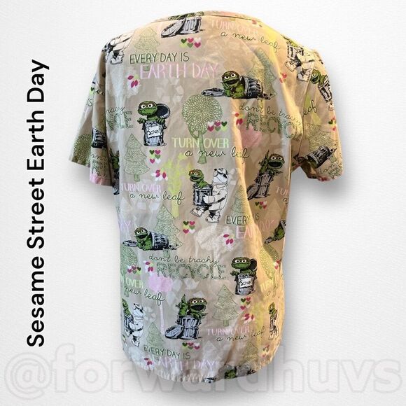 Oscar the Grouch Sesame Street Earth Day Scrub Top Size Small - Picture 3 of 11